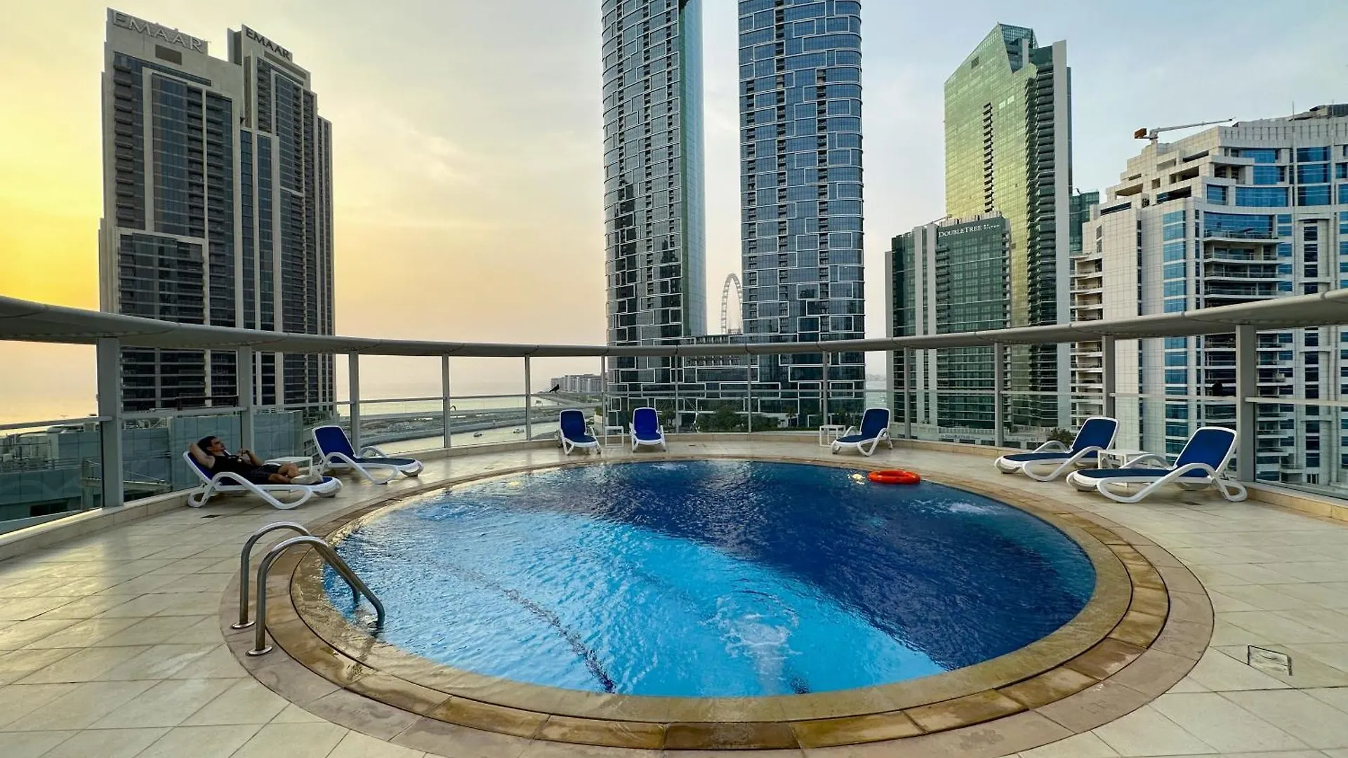 Luxury Rooftop Pool With Full Marina View 45 Percent Off Dubai 0*,