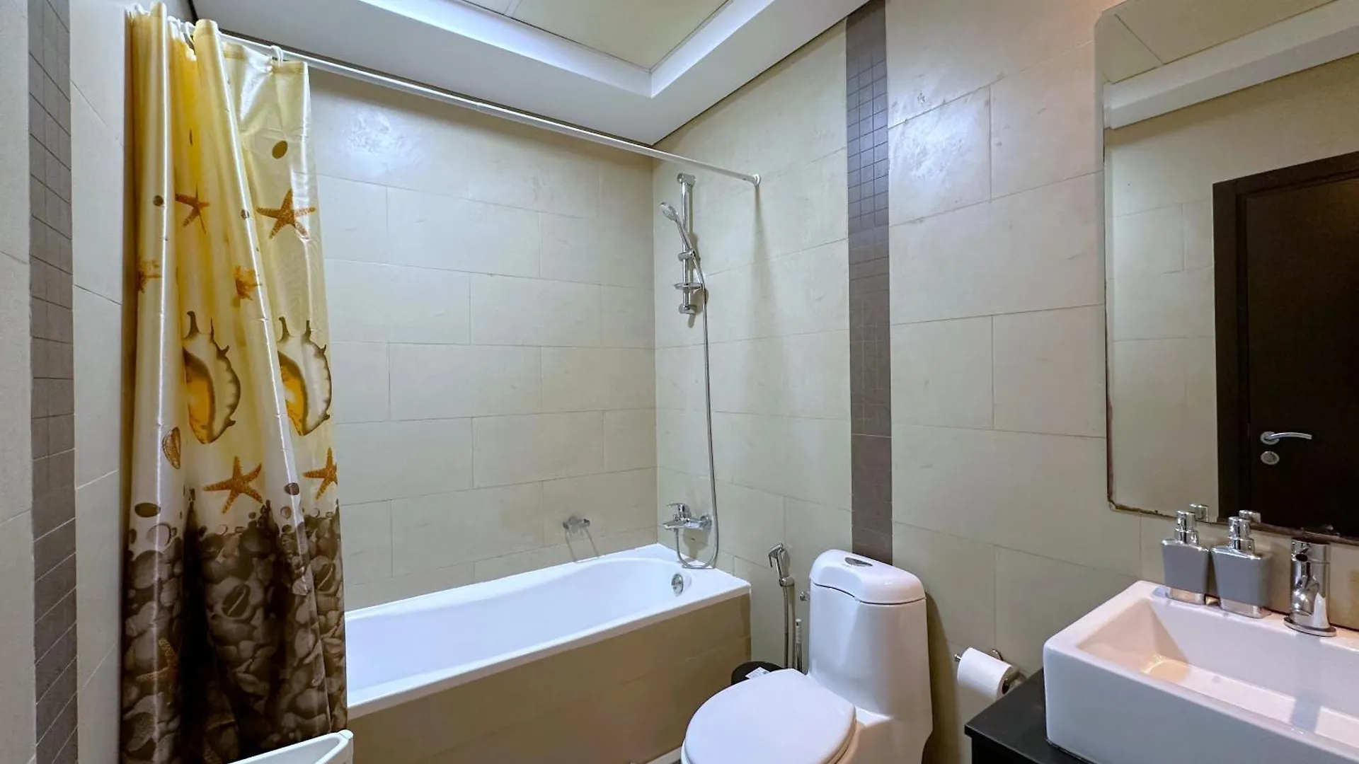 Apartment Luxury Rooftop Pool With Full Marina View 45 Percent Off Dubai