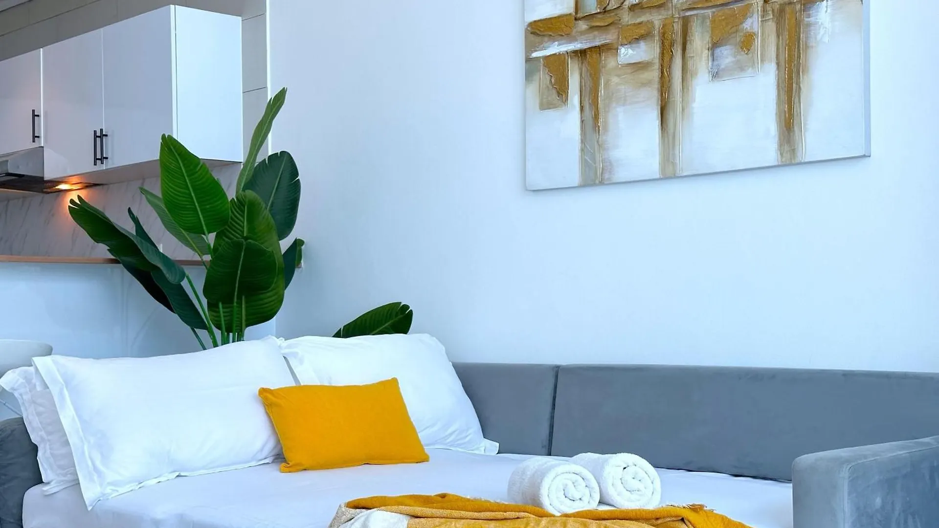 Apartment Luxury Rooftop Pool With Full Marina View 45 Percent Off Dubai