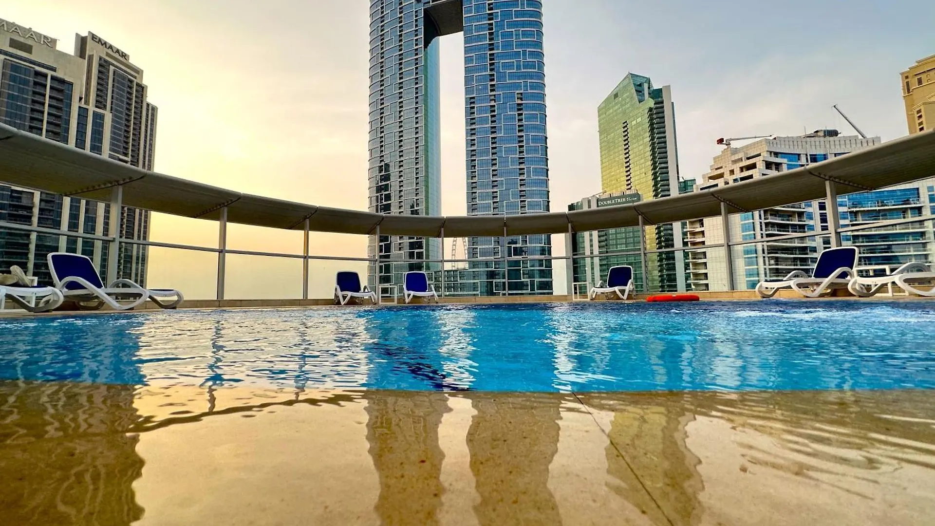 Luxury Rooftop Pool With Full Marina View 45 Percent Off Dubai 0*,