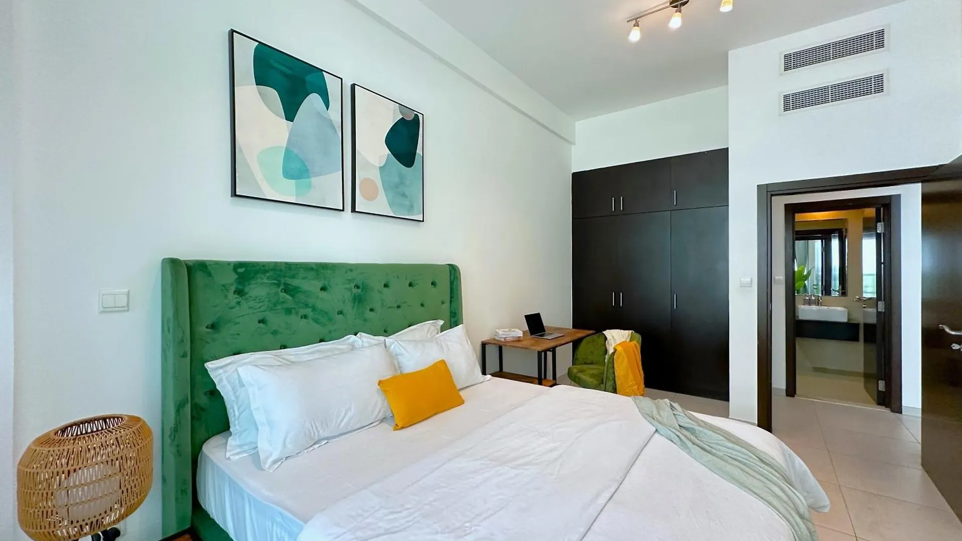 Luxury Rooftop Pool With Full Marina View 45 Percent Off Ντουμπάι